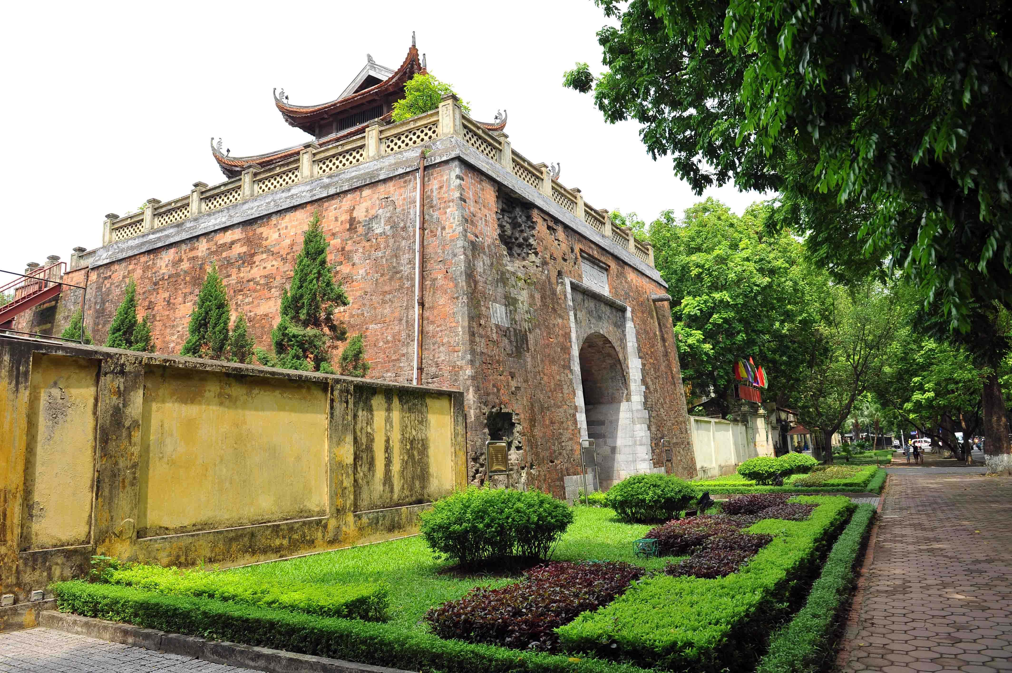 hoàng thành 1-min