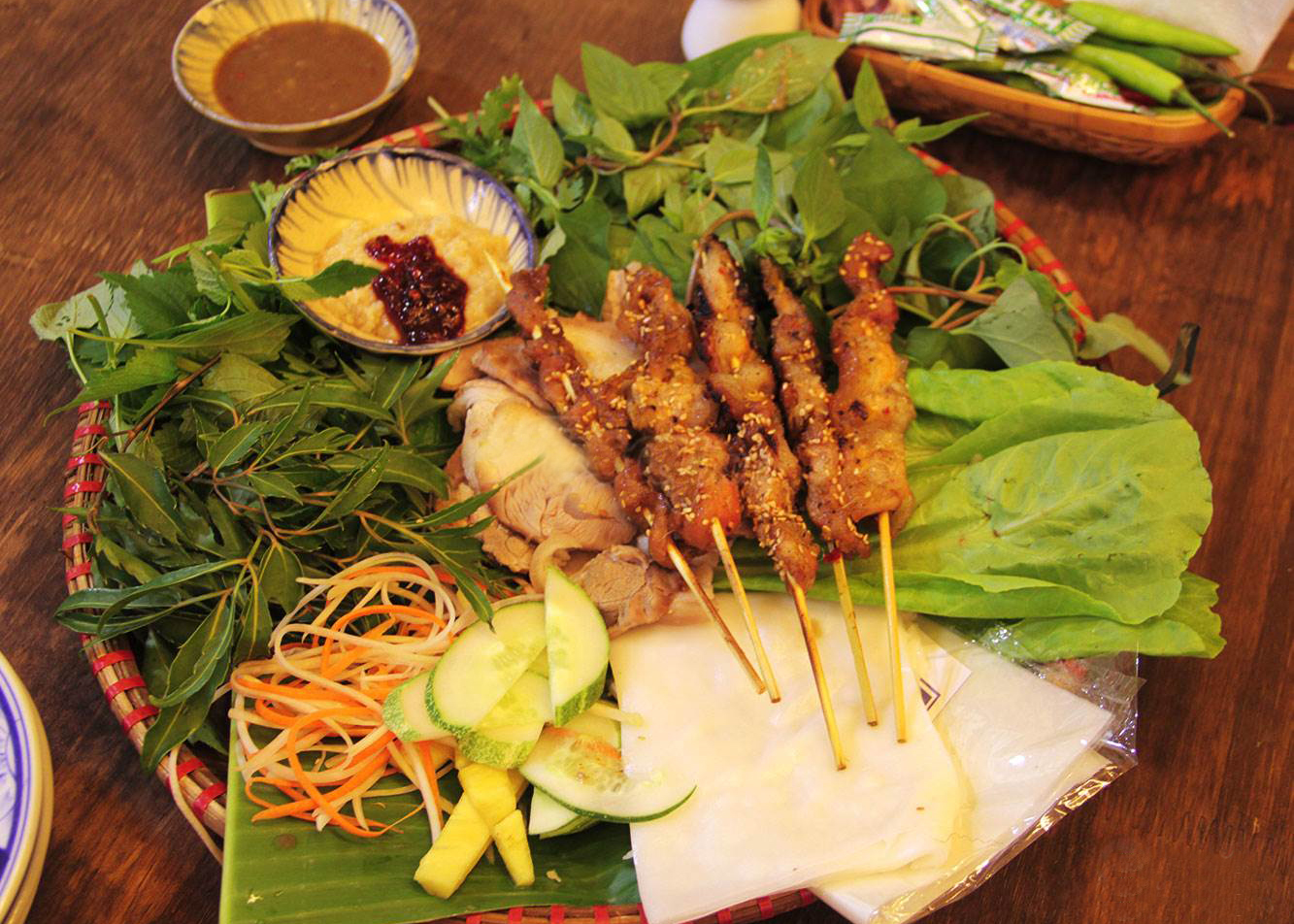 bánh ướt thịt nướng