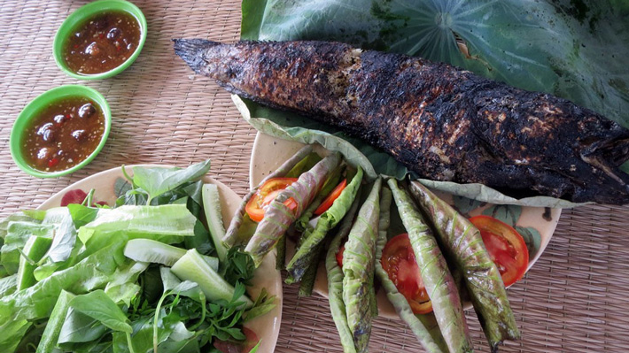 ivivu-ca-loc-nuong-la-sen