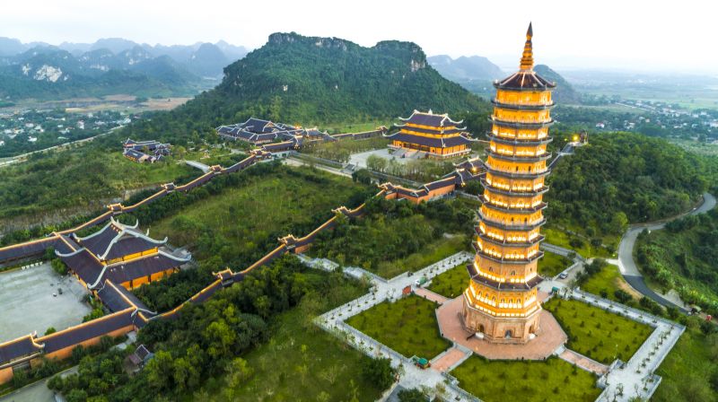 NHỮNG ĐỊA ĐIỂM DU LỊCH T&Acirc;M LINH NỔI BẬT Ở VIỆT NAM