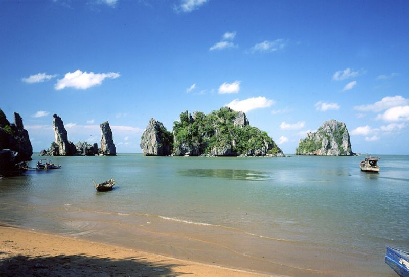 H&Agrave; TI&Ecirc;N - CH&Acirc;U ĐỐC