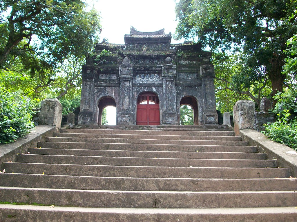 báo quốc